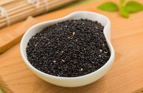 黑芝麻豆浆的功效与作用,滋补养生，润燥养颜的天然饮品